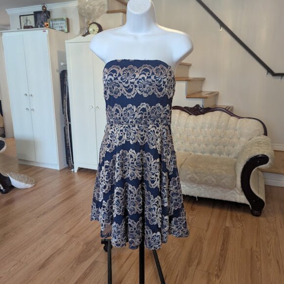 Blue and White Lacy Strapless Dress Size Medium - Picture 2 of 9